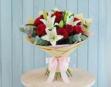Букет цветов из:  Лилии и Розы #REPLACE_PRED# Северный