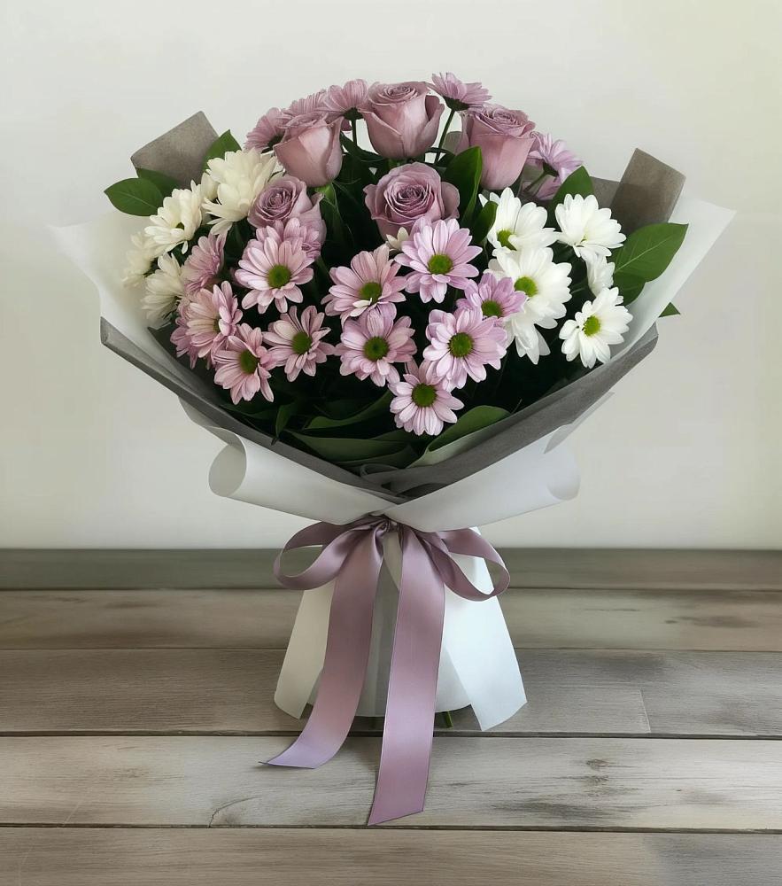 Букет цветов из: Хризантемы и Розы в Северный