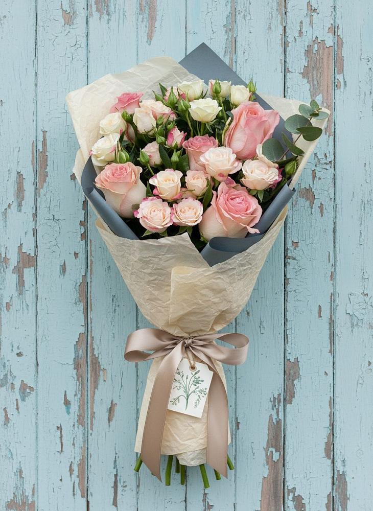 Букет цветов из: Розы в Северный