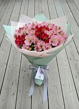 Букет цветов из:  Альстромерии #REPLACE_PRED# Северный