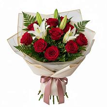Букет цветов из:  Лилии и Розы в Северный