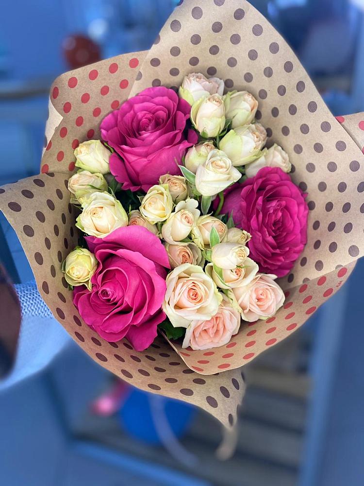 Букет цветов из: Розы в Северный