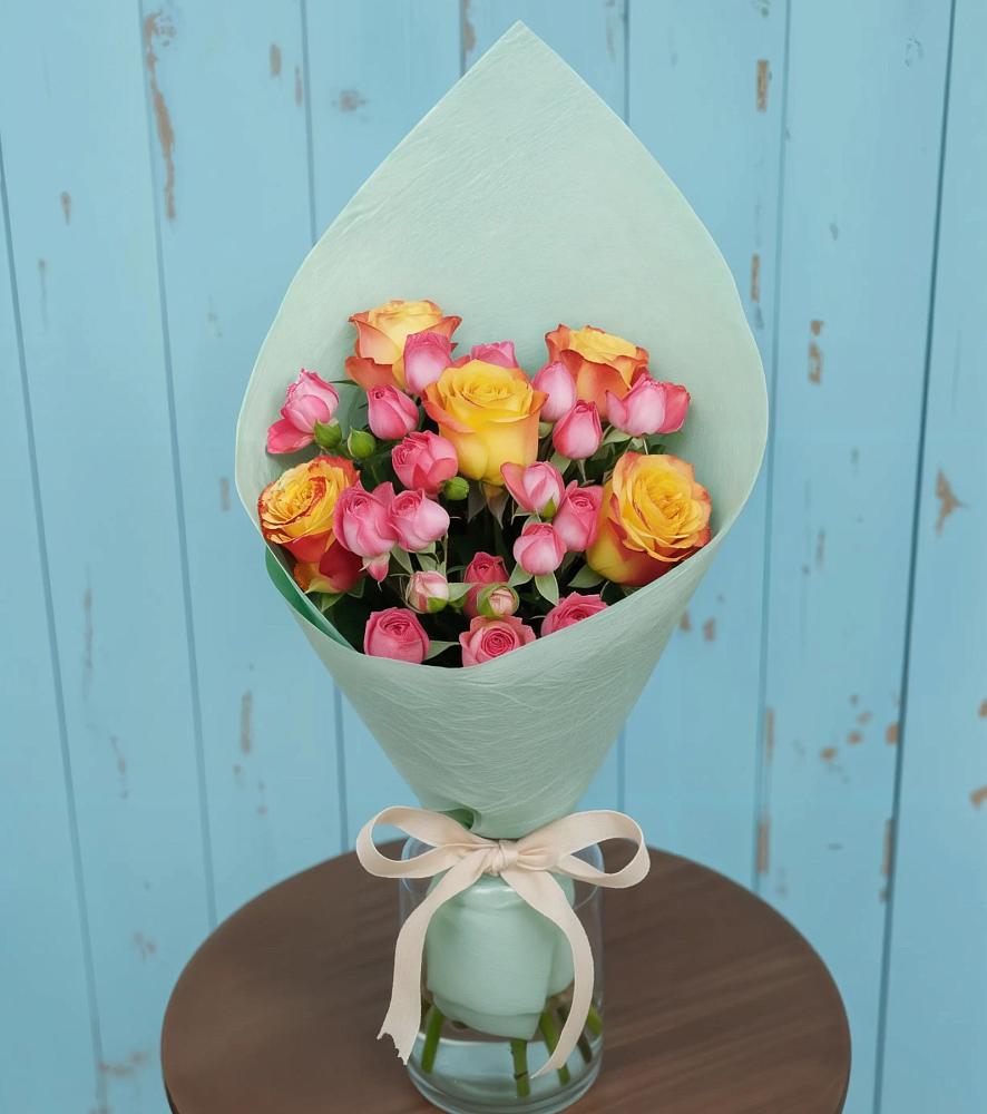 Букет цветов из: Розы в Северный