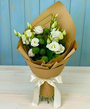 Букет цветов из:  Хризантемы и Лизиантусы #REPLACE_PRED# Северный