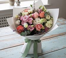 Букет цветов из:  Розы, Лизиантусы и Гвоздики в Северный