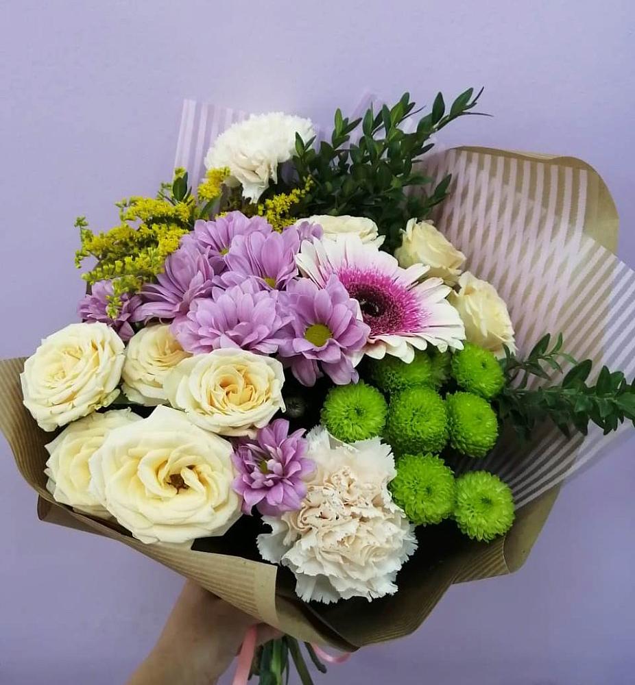 Букет цветов из: Хризантемы, Розы, Гвоздики и Герберы в Северный