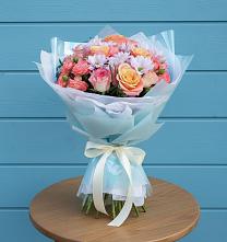 Букет цветов из:  Хризантемы и Розы в Северный