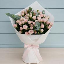 Букет цветов из:  Розы в Северный