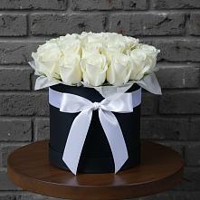 Цветочная композиция из Розы в шляпной коробке #REPLACE_PRED# Северный