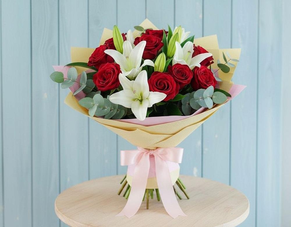 Букет цветов из: Лилии и Розы в Северный